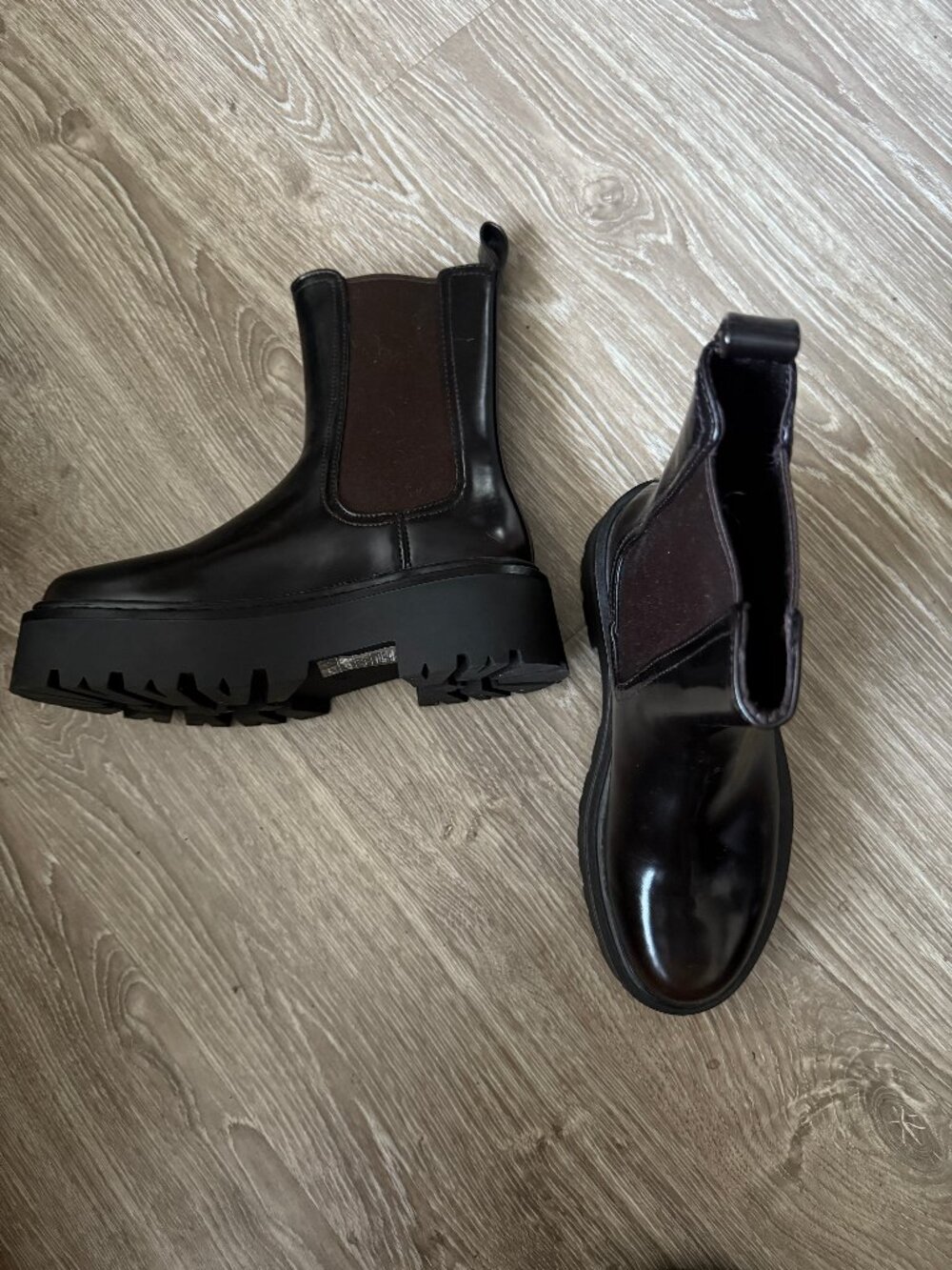 H&M Chunky Platform Chelsea Boots
